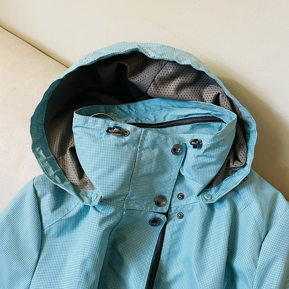 Chillax Trench Coat - Picture 4 of 10